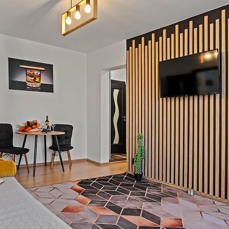 Apartament De Lux Drumul Taberei 布加勒斯特 外观 照片